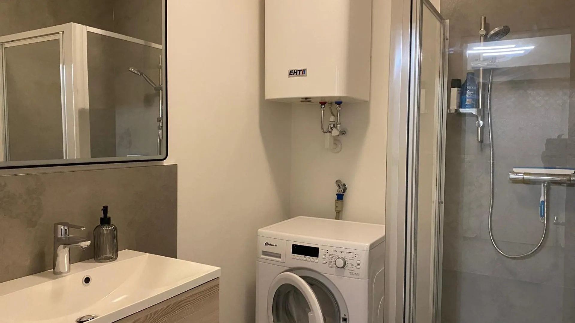 Neueroeffnung - Apartment Dietrichsteinplatz - Gratis Tiefgaragenplatz Graz